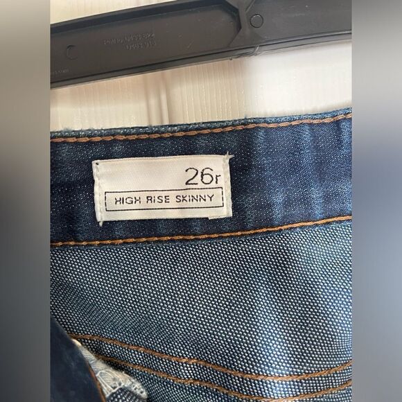 Gap high rise skinny jeans size 26r - Picture 4 of 4
